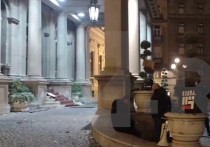 В сети обнародовано видео, на котором запечатлен Белград после массовых беспорядков возле здания Народной скупщины
