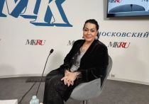В пресс-центре «МК» прошел выпуск «Театральной среды» с Мариной Райкиной