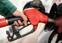 Почему НПЗ сокращают нефтепереработку и как это отразится на потребителях
