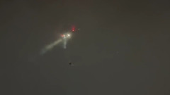 Пять вертолетов МЧС тушат пожар в "Крокусе": видео