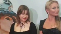 Дана Борисова показала повзрослевшую дочь с оголенным животом 