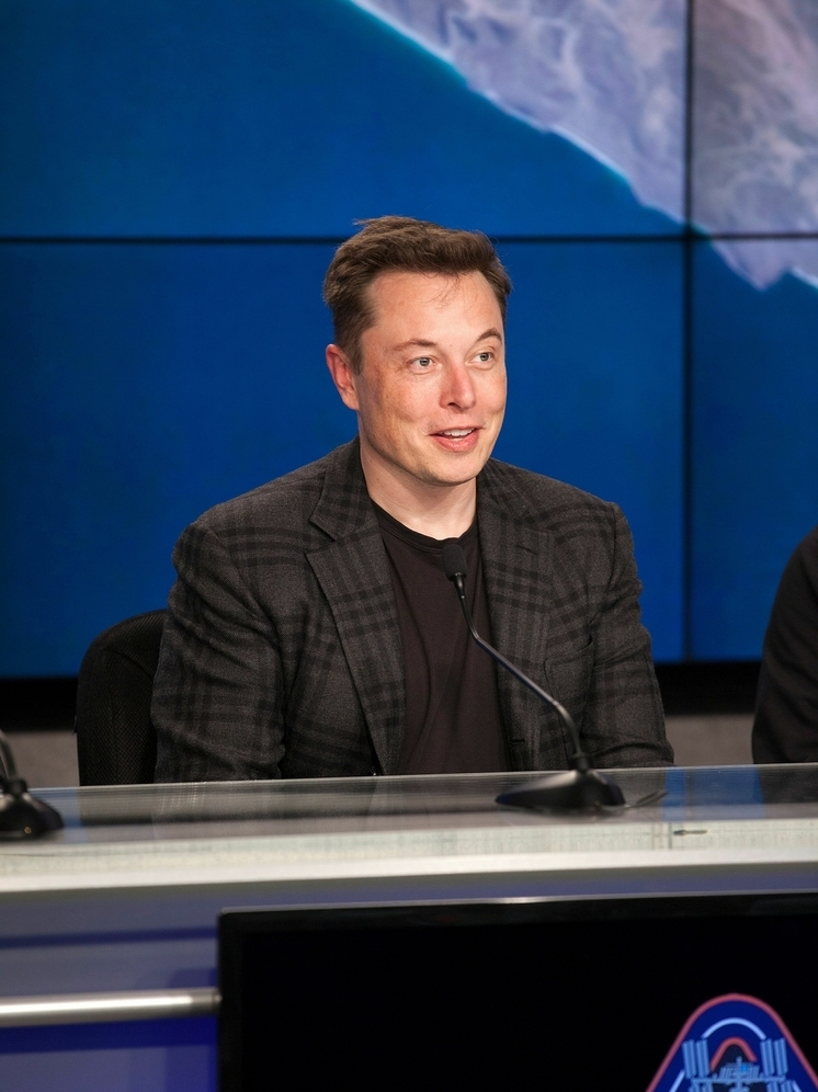 Глава SpaceX Илон Маск заинтересовался разработкой многоразовой ракеты «Роскосмоса»