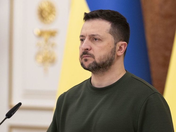 Зеленский заявил о причастности Украины к атаке на аэродром в Джанкое