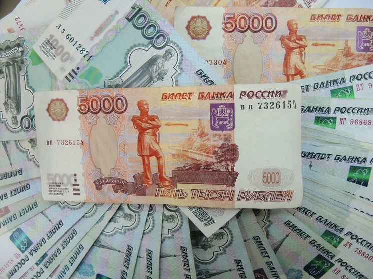 Низкая безработица и дефицит кадров спровоцировали революцию заработных плат в России