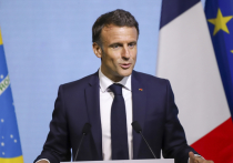 Инициатива президента Франции Эммануэля Макрона заключить перемирие на время проведения Олимпийских игр должна пройти проверку на искренность путем прекращения поставок оружия Украине