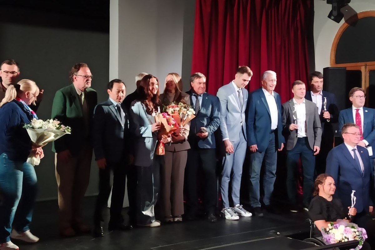 Церемония вручения призов от спортивных журналистов страны состоялась в Москве