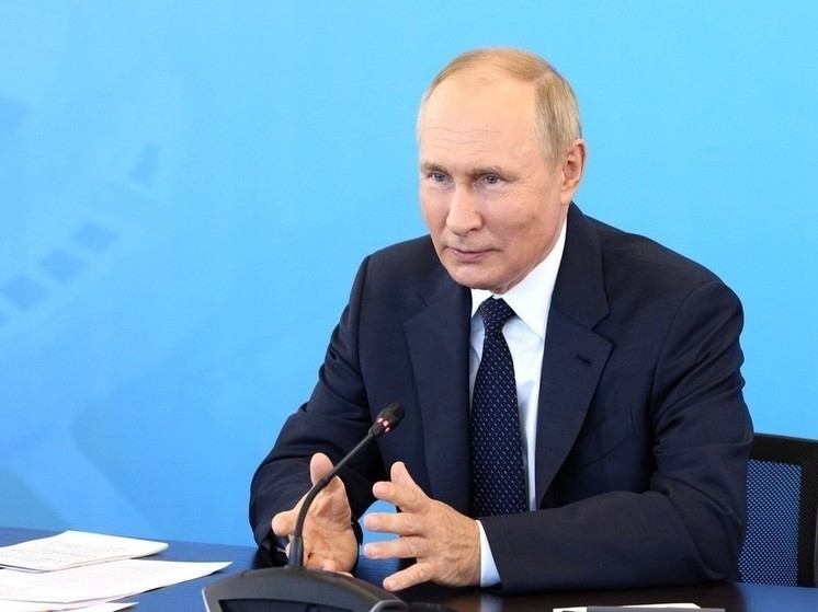 Путин назвал приоритетной задачей поддержку рождаемости в стране