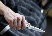В Казани сотрудник правоохранительных органов получил ножевое ранение в живот, когда пытался разнять драку