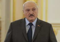 Президент Белоруссии Александр Лукашенко в ходе своего выступления на Всебелорусском народном собрании заявил, что на линии боевого соприкосновения на Украине имеет место патовая ситуация. Он указал, что Россия наступает, но медленно, и в настоящий момент сложились условия для мирных переговоров.