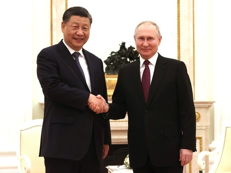 Путин сообщил, что в мае планируется его визит в КНР