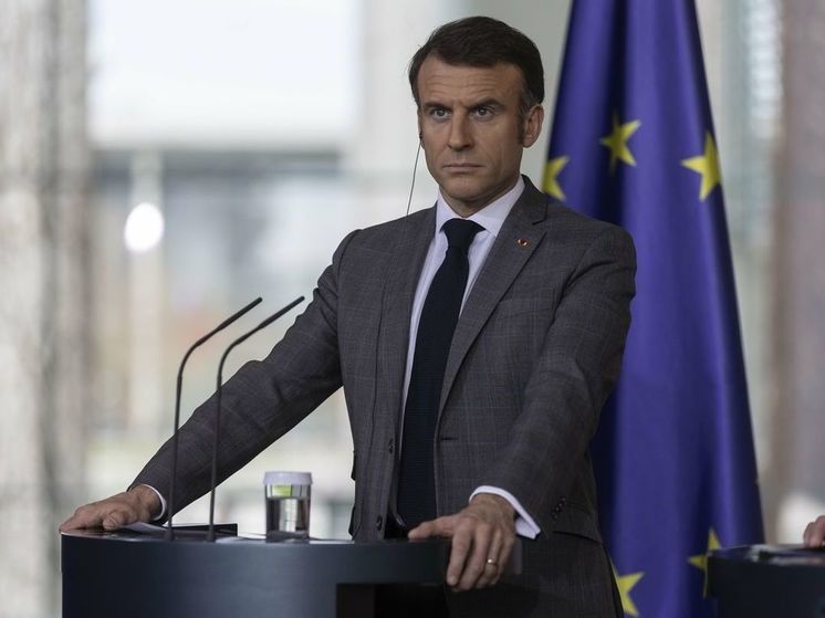 Президента Франции раскритиковали за слова об использовании ядерного оружия для защиты ЕС
