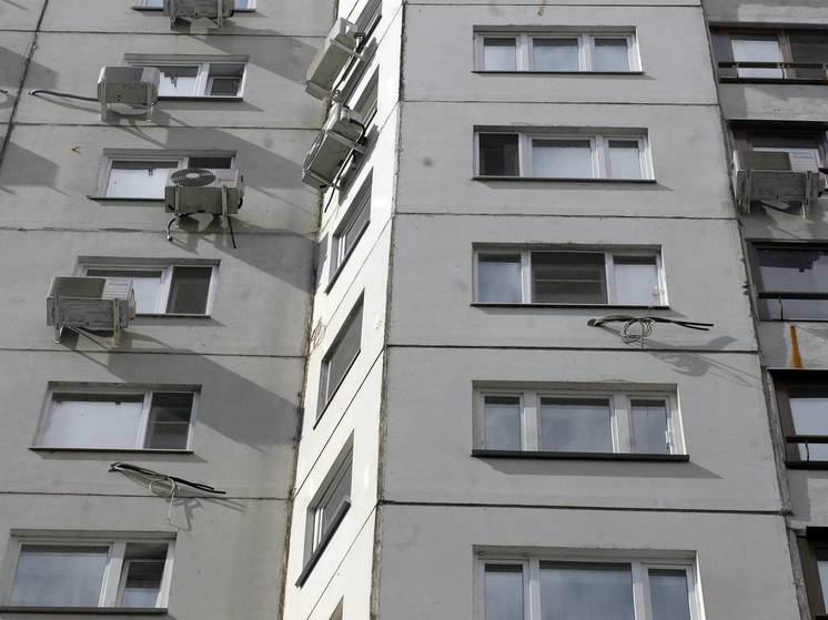 Shot: в Москве малолетний ребенок выжил после падения с 12 этажа