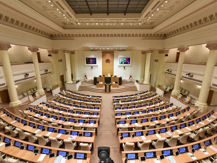 Комитет парламента Грузии поддержал законопроект об иноагентах во втором чтении
