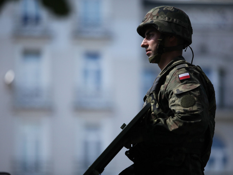 Варшава перебросит военную технику к границе с Россией из-за учений НАТО
