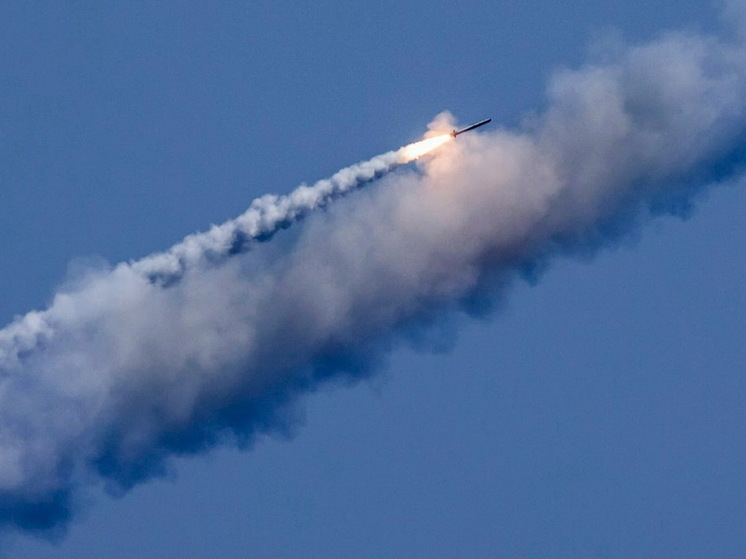 Бывший депутат Верховной рады Анна Гопко заявила, что на Украине были прилеты по складам с дальнобойными западными ракетами Storm Shadow