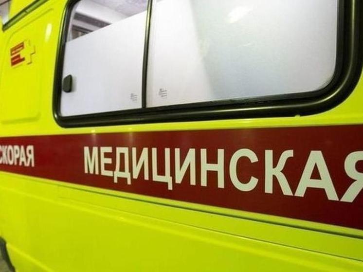 В Омске 6-летняя девочка упала с балкона квартиры на тринадцатом этаже одного из домов на бульваре Архитекторов
