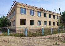В селе Марфино Володарского района продолжается капремонт местной больницы