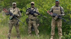 Бойцы батальона Судоплатова поздравили ветеранов с Днём Великой Победы: видео