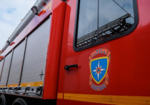 В Ростовской области загорелась цистерна с топливом, сообщило в своем телеграм-канале региональное управление МЧС