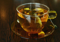 Чайным пакетикам нашли неожиданное полезное применение, сообщает Дзен-канал «Хозяйка уюта»