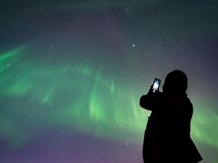 Магнитная буря на Земле спровоцировала появление полярного сияния на юге России
