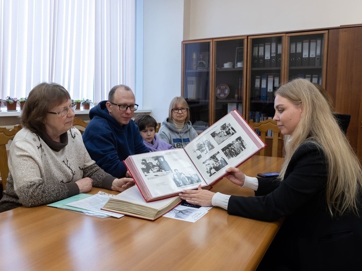 Потомки ветерана из Алтайского края передали семейные реликвии в московский Музей Победы