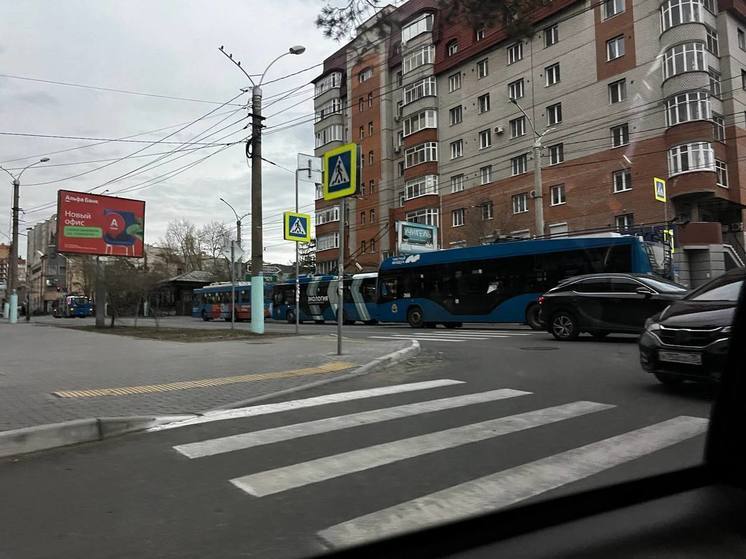 Троллейбусы №1 в Чите встали из-за аварии на сетях