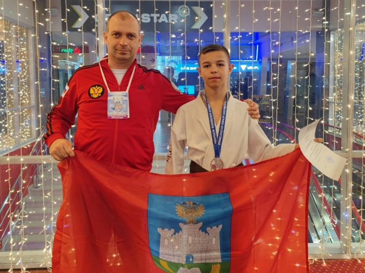 Юный орловский каратист завоевал серебро на первенстве страны