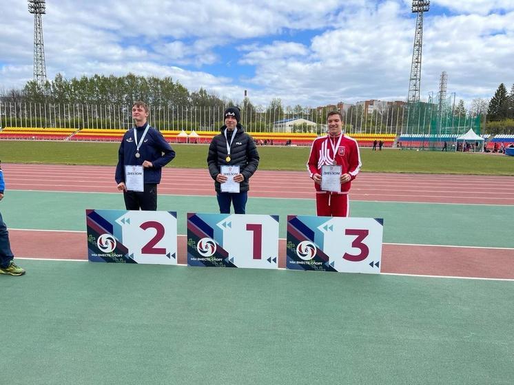 Паралимпиец из Хакасии завоевал три золота первенства России по легкой атлетике
