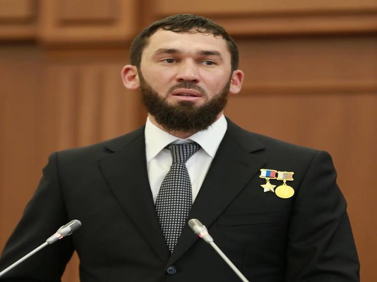 ТАСС: занимавший девять лет должность главы парламента Чечни Даудов покидает пост