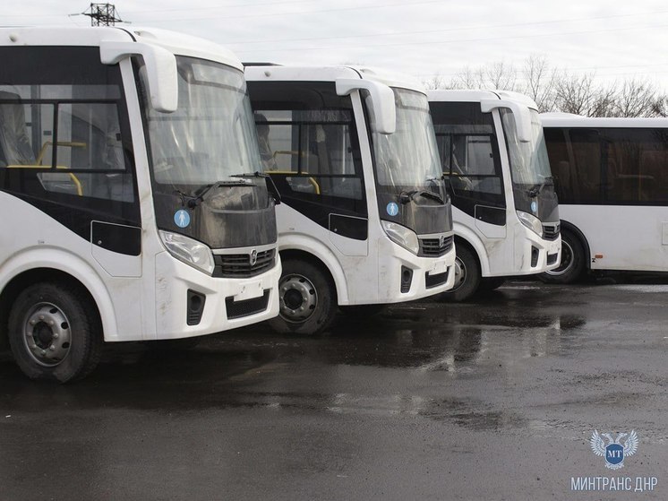 В Волновахе выпустили на маршруты партию новых автобусов