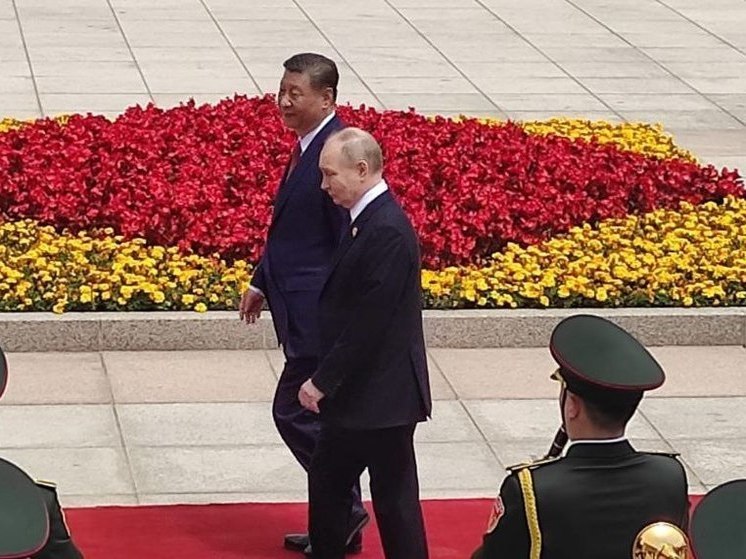 Президент Путин начал государственный визит в Китай