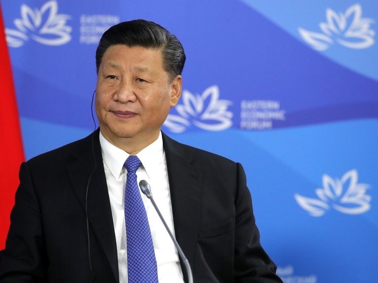 Председатель КНР Си Цзиньпин заявил, что Пекин и Москва воспринимают политическое урегулирование как правильный путь решения украинского кризиса