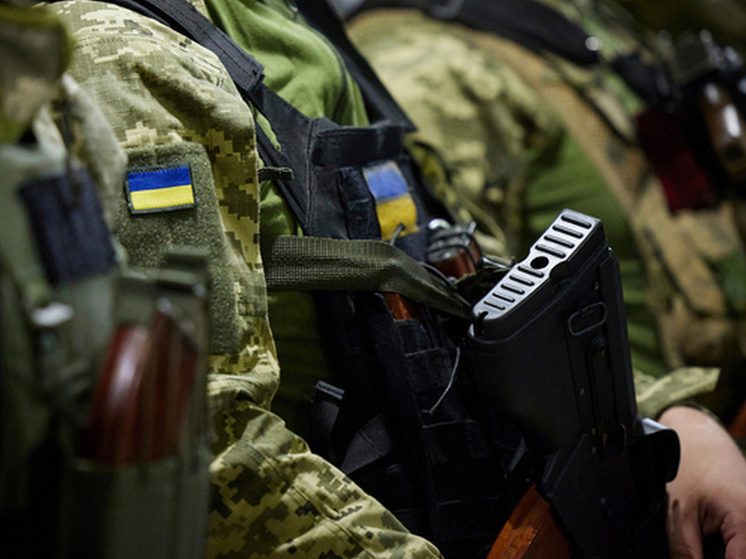 Мэр украинского Канева пригласил военкома на заседание, а тот раздал всем повестки