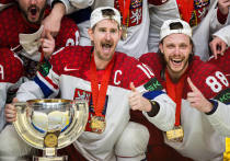 Победой хозяев турнира, сборной Чехии, завершился 87-й по счету чемпионат мира по хоккею. В решающем матче коллектив Радима Рулика одержал верх над командой Швейцарии со счетом — 2:0. Автором решающего, золотого гола в середине третьего периода стал лидер «Бостона» и звезда НХЛ Давид Пастрняк. Чехи в тринадцатый раз в своей истории и впервые с 2010 года становятся сильнейшей ледовой дружиной на планете. «МК-Спорт» рассказывает подробности. 