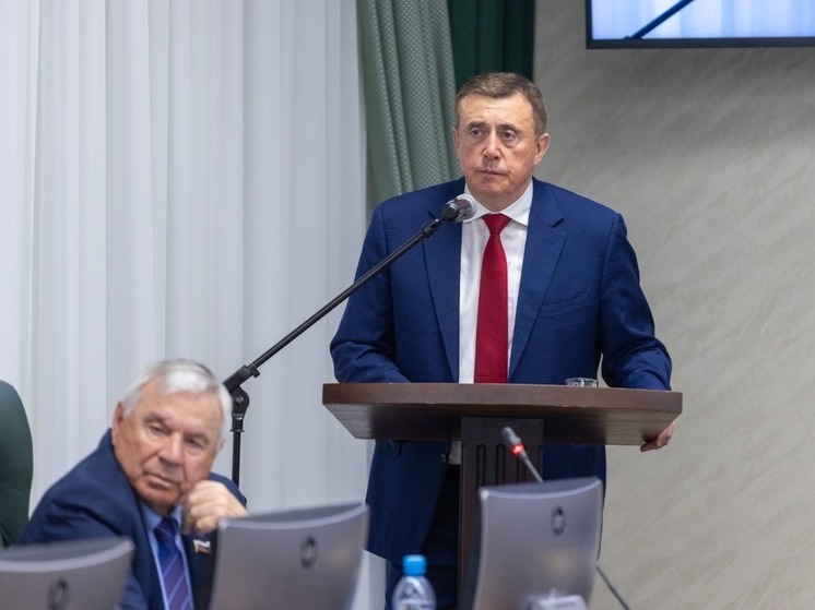 Валерий Лимаренко представил депутатам Сахалинской областной Думы отчет о работе регионального правительства за 2023 год