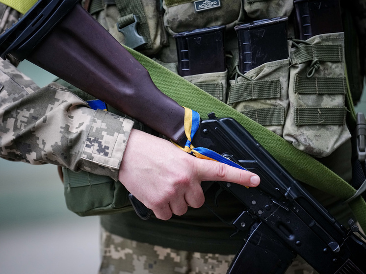 Группа военных украинской армии сдалась в плен в Первомайском ДНР после того, как их атаковал украинский же беспилотник-камикадзе