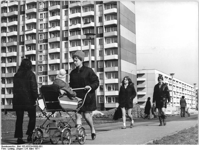 Neubaugebiet in Erfurt, Anfang der 1970er Jahre: Plattenbauten hatten in der DDR ihre Blütezeit. 